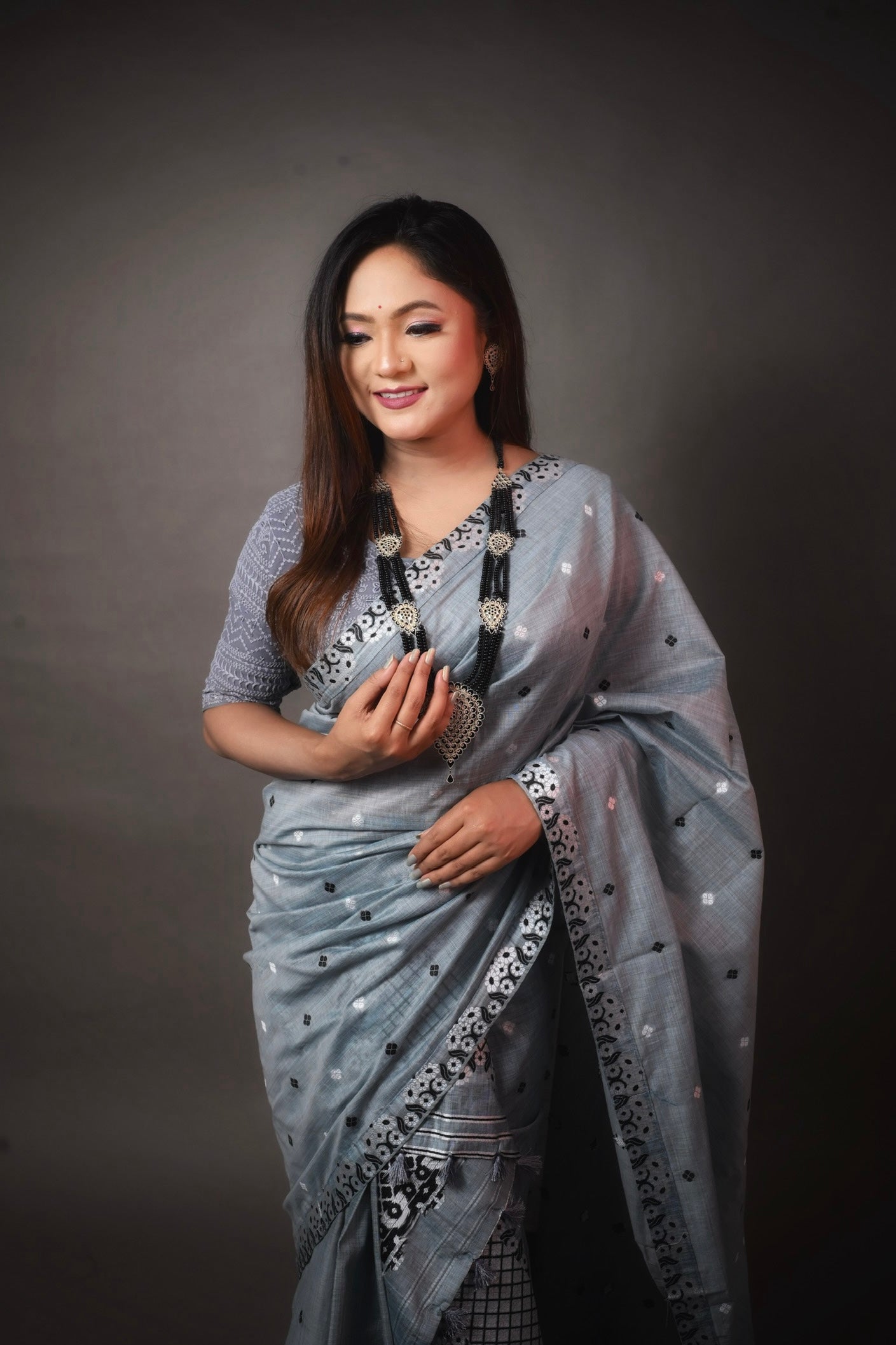 Assam Handmade Grey & Black Mix Pat Silk Mekhela Chador